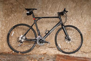 BICICLETTA MARCA BMC