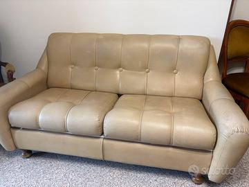 Divano ecopelle beige