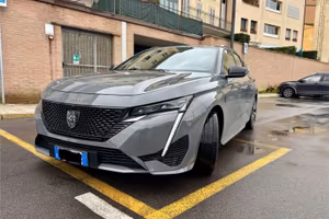 Peugeot new308 sw modello GT del 2024 con 25179 km