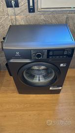 ELECTROLUX Lavatrice SLIM 6kg nera