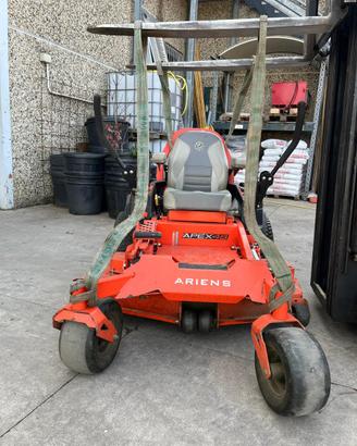 Trattorino tagliaerba Ariens