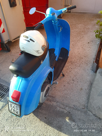Vespa 50