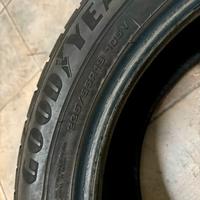 Gomme invernali  235 55 R19 seminuove