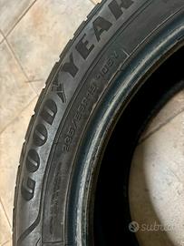 Gomme invernali  235 55 R19 seminuove