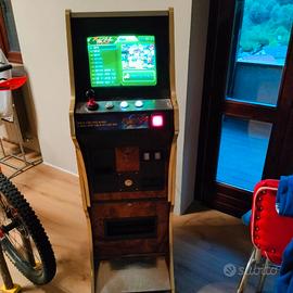 Cabinato arcade