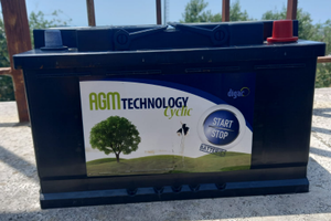 Batteria sei servizi per camper, nuova