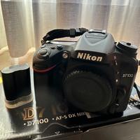 Nikon D7100 + 18-105mm + 35mm f/1.8 - 7740 Scatti