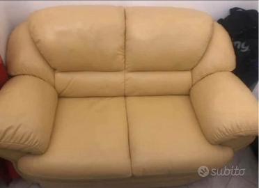 Divano 2 pasti giallo ocra