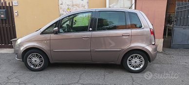Lancia musa ecochic 1400 benzina gpl