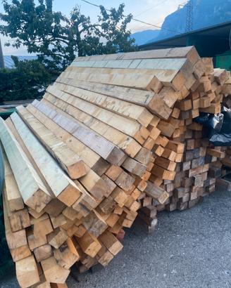 Pali di legno