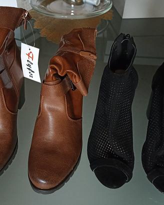 due paia nuove di tronchetti donna