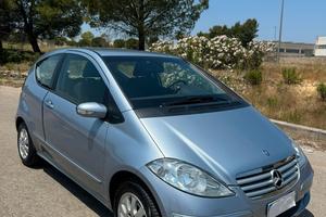 MERCEDES CLASSE A 160 CDI COUPÉ