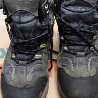 scarponcini da montagna 