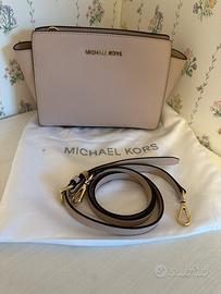 Borsa Michael Kors Selma piccola con borchie, nero