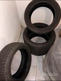 Gomme auto