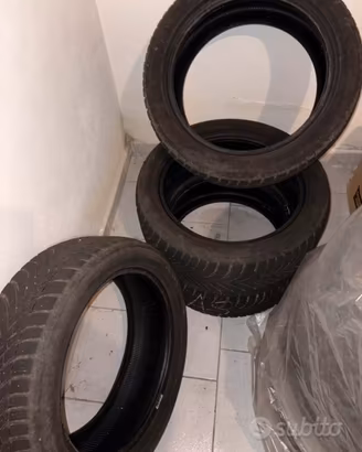Gomme auto