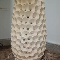 Lampada da terra a nido d'ape