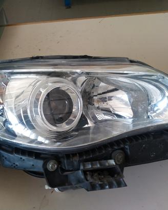Fari per Subaru Impreza 2010