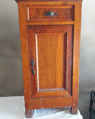 Comodino antico a colonna