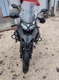 Benelli trk 502x