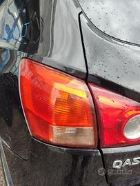 Fanale posteriore sx NISSAN QASHQAI 2010