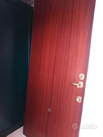 Portoncino ingresso blindato.