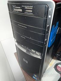 compiuter HP + 2 monitor tastiera e mouse