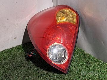 STOP FANALE POSTERIORE SINISTRO MITSUBISHI L 200 4