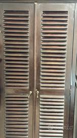 Armadi in legno/letto in ferro battuto