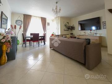 4 LOCALI A MANFREDONIA