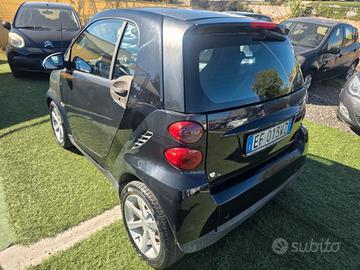 Smart ForTwo 1000 52 kW coupé 2011