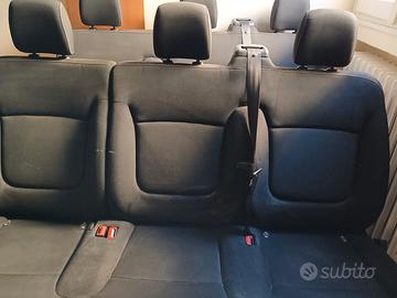 Sedili posteriori per Renault Trafic del 2017