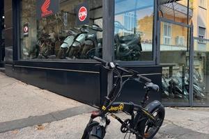 BICI ELETTRICA 250W MODELLO JEEP DESIGNED FOR FREE