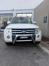 Mitsubishi Pajero 3.2 DI-D 16V aut. 3p. Instyle DP