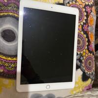 iPad 128 gb 6th generation wi-fi