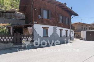 Villa di 100 m² con 2 locali e box auto a Saint-Vi