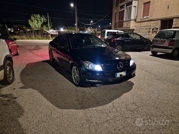 MERCEDES C250 COUPÉ AMG 204CV