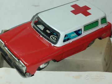 Macchina in latta an 60 a frizione con scatolo