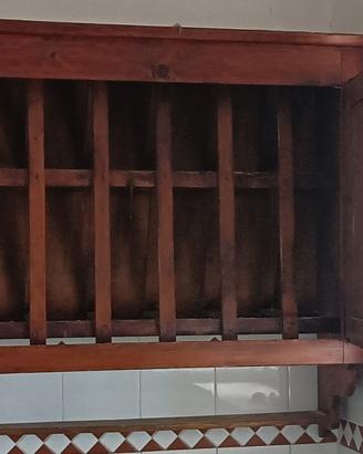 antica piattaia in legno