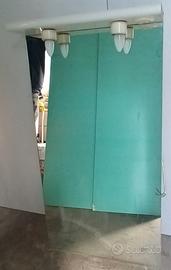 Specchio con interruttore luci