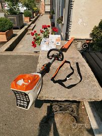 Tagliasiepi a batteria STIHL KMA 200 R