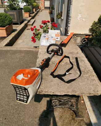 Tagliasiepi a batteria STIHL KMA 200 R