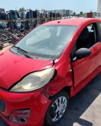 Peugeot 107 2011 1.0 Benzina 1KR PER RICAMBI