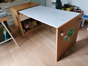 Scrivania allungabile 