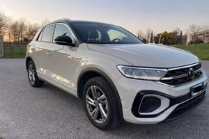 VOLKSWAGEN T-ROC R-LINE – 1.0 TSI
