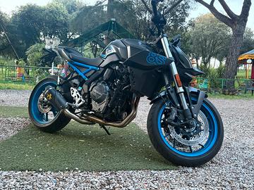Suzuki gsx8S