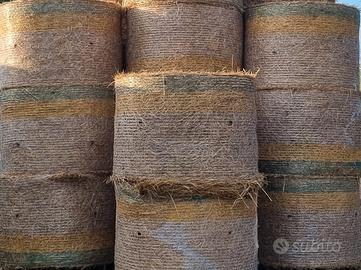 Paglia di grano in balloni