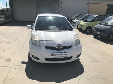 Toyota Yaris 1.3 5 porte Sol