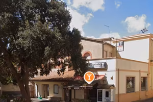 IMMOBILE ADIBITO A BAR PRONTO ALL'USO
