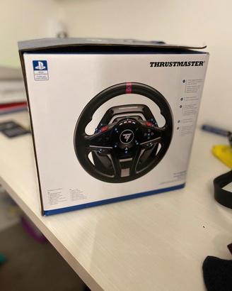 Volante Thrustmaster per Ps5 e pc